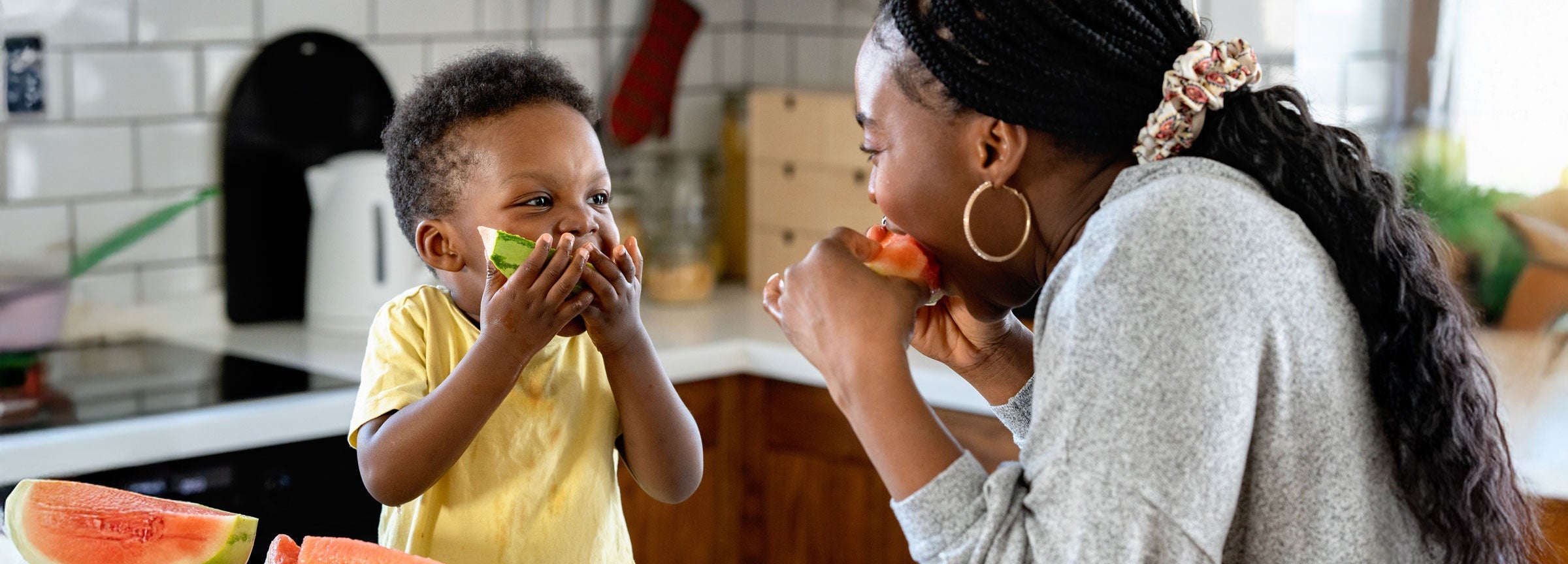 Easy ways to encourage self-feeding with the right tools